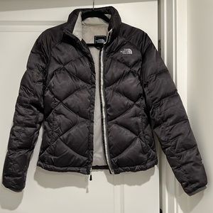 North Face Women’s 550 Puffer Jacket (Size Small)